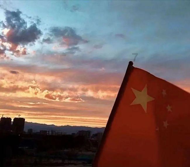 逃出诡异的塔楼
